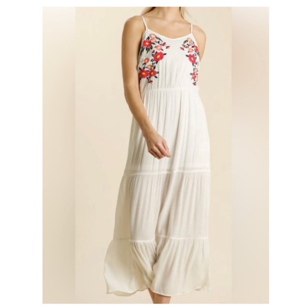 Kelly Renee Women's White & Pink Embroidered Flowers Maxi Dress Size L (12-14)